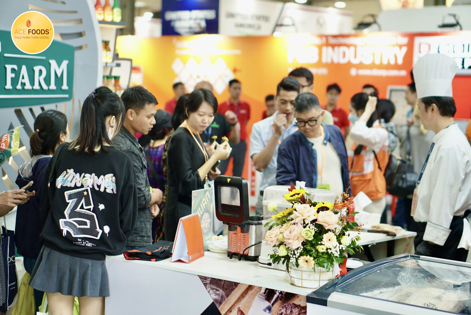 Triển lãm Food & Hotel Hà Nội 2023: Gian hàng Thiên Vương ACE FOODS thu hút nhiều khách tham quan trong và ngoài nước