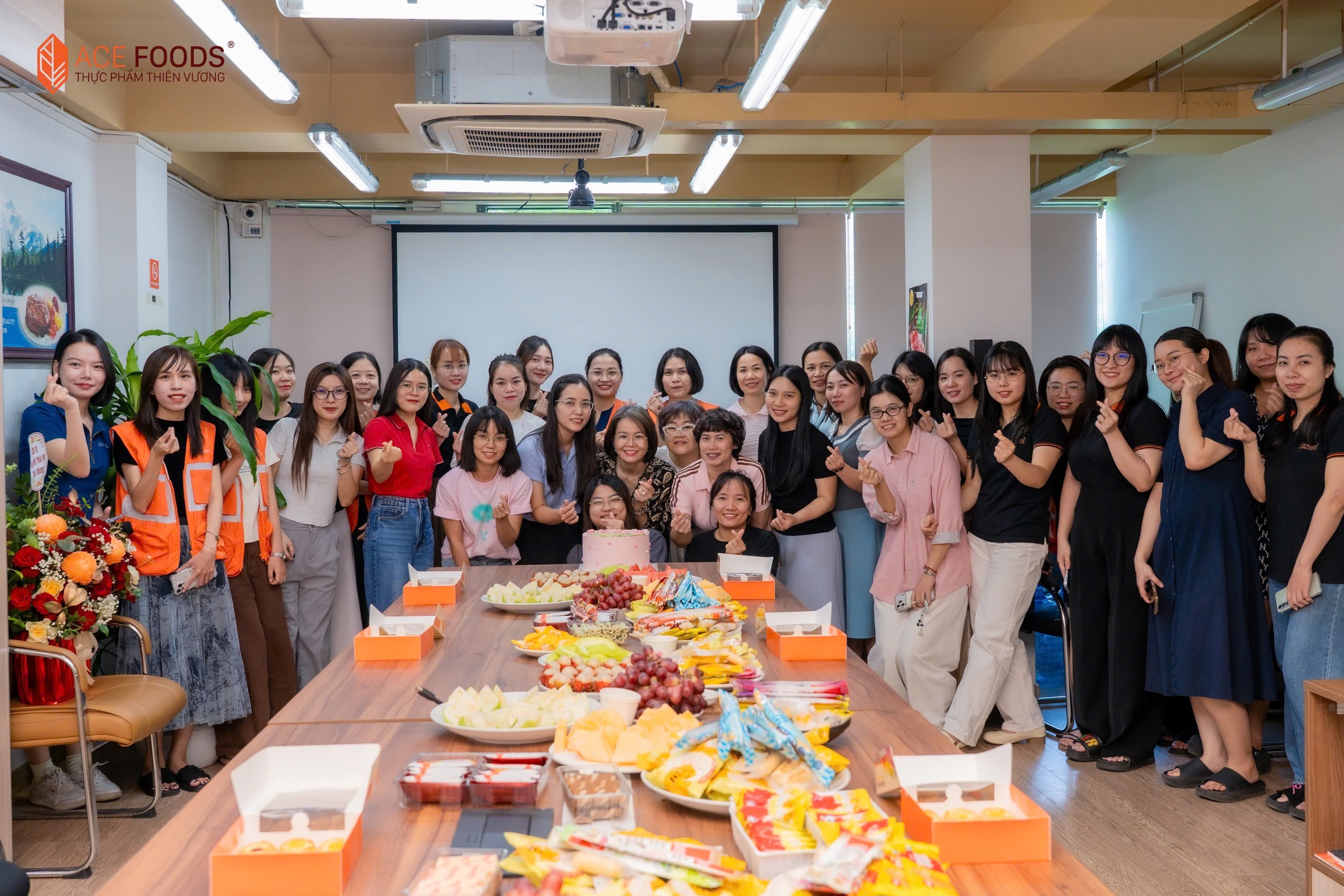 [Hoạt động nội bộ] Thiên Vương ACE FOODS rộn ràng chào mừng ngày phụ nữ Việt Nam 20/10