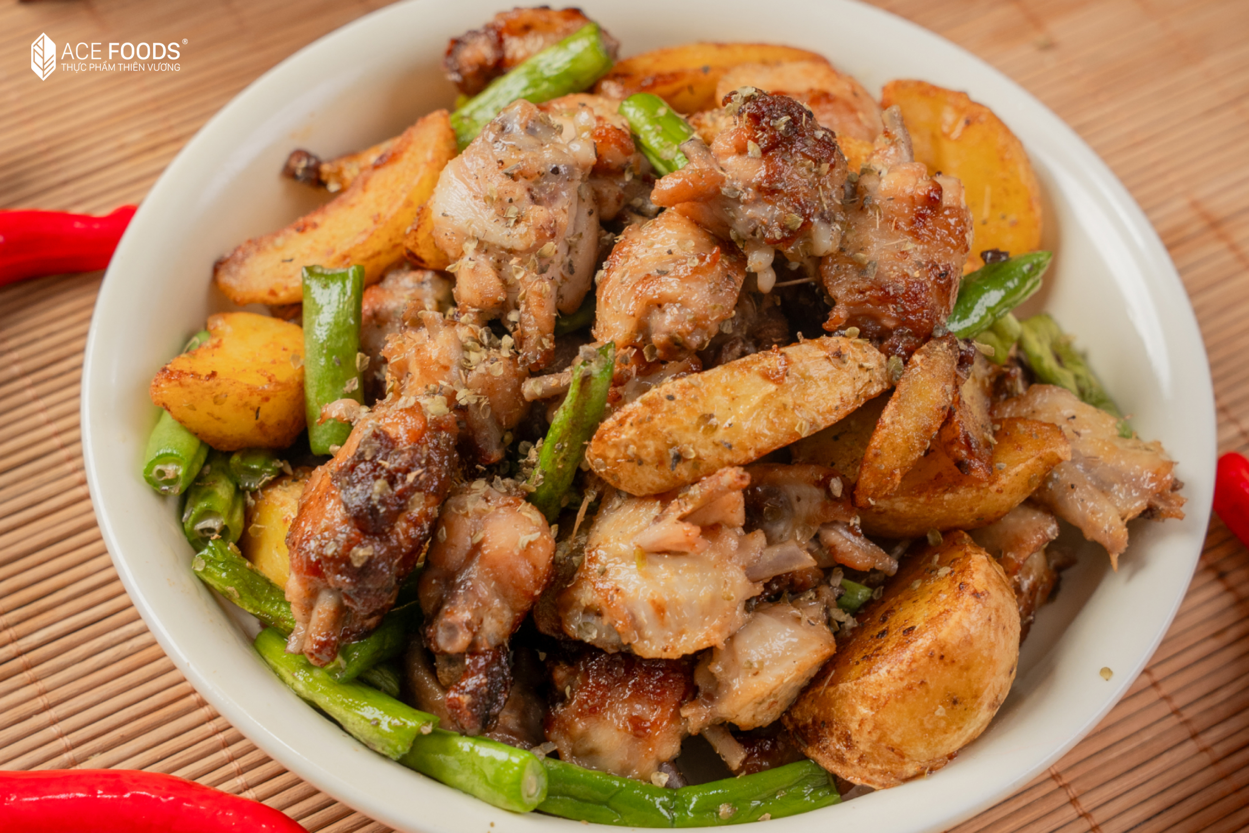 Cách làm cánh gà rim khoai tây giòn ngon đậm vị cho bữa cơm gia đình