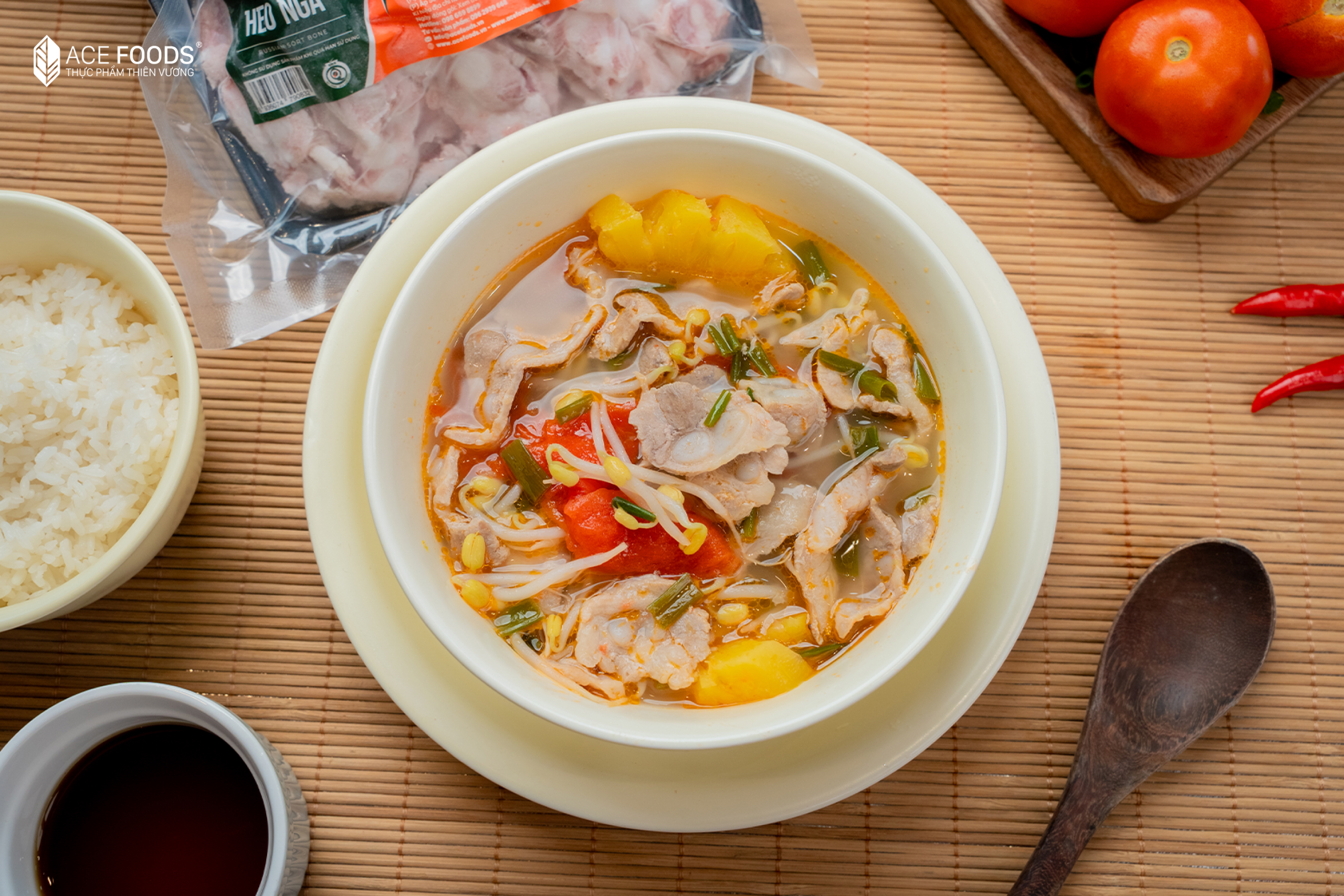 Cách nấu canh chua sụn heo thanh mát, giòn ngon cho bữa cơm gia đình