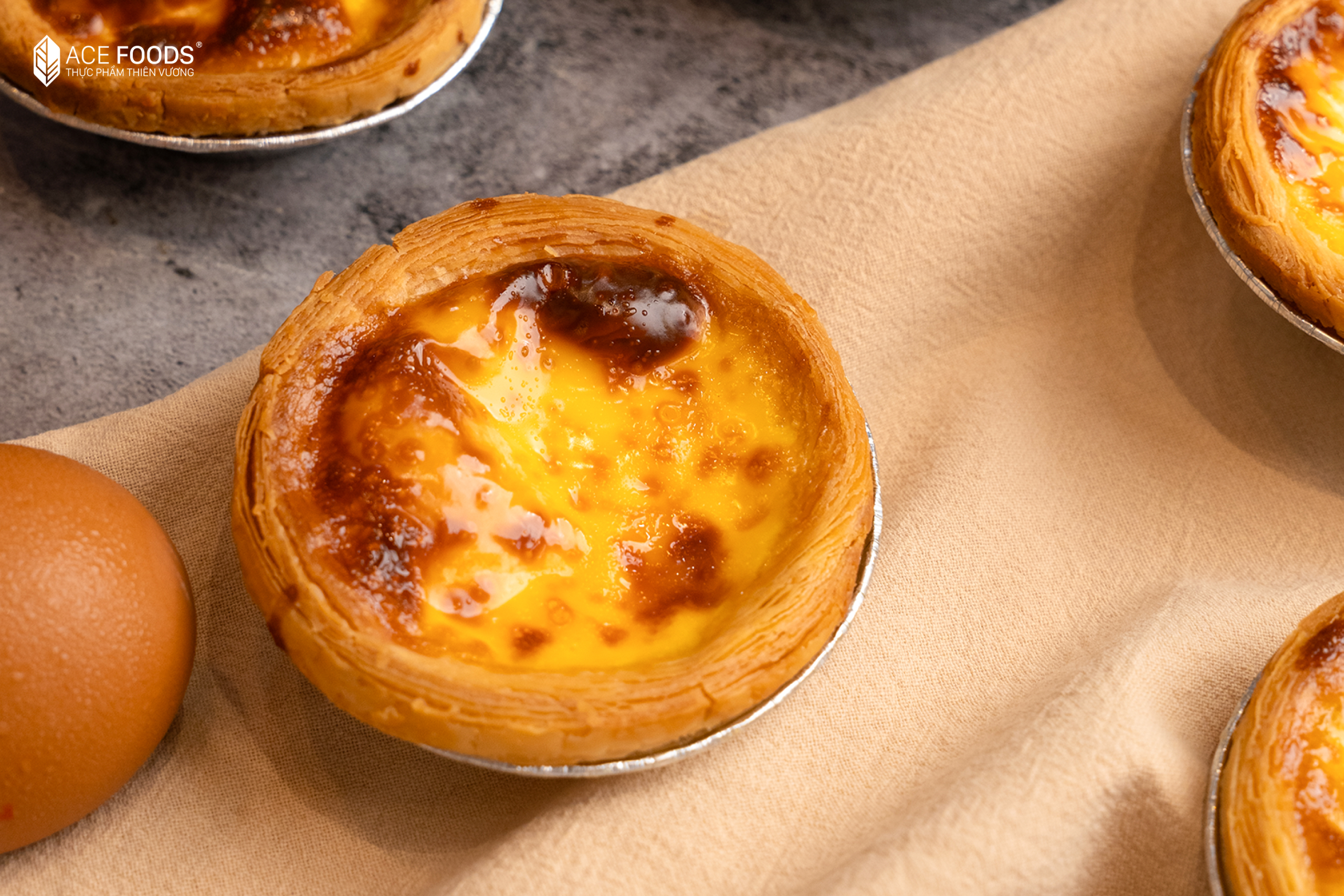 Bánh tart trứng vàng đẹp, mềm mượt và không bị rỗ mặt