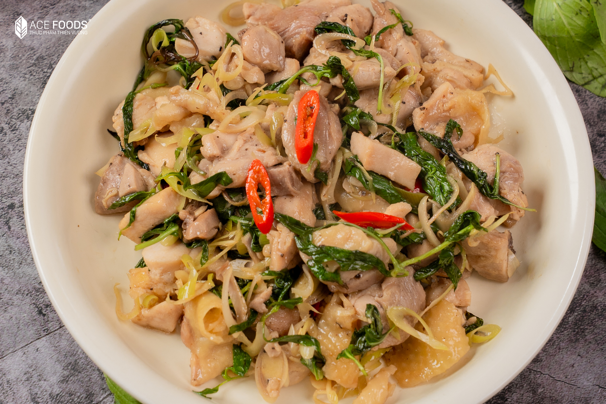 Gà xào húng quế - Thơm lừng hương thảo mộc, ăn là ghiền